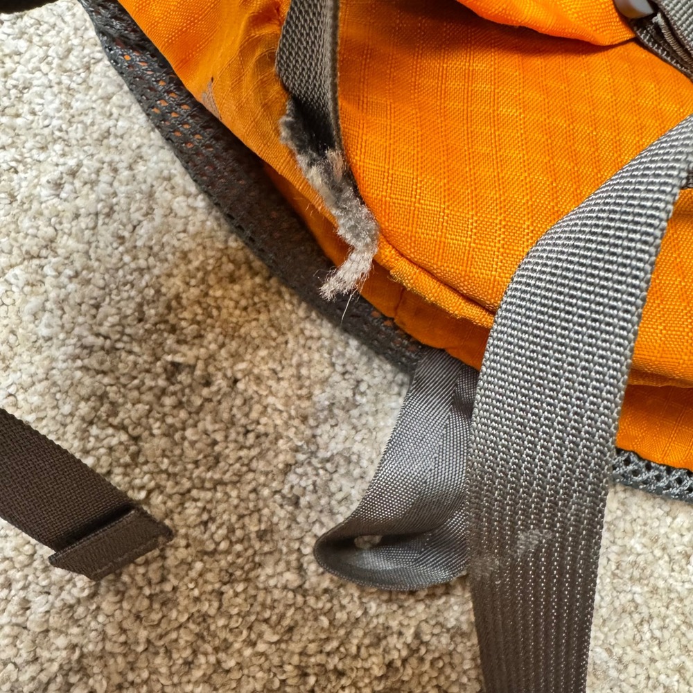 Marmot Kompressor 20L Backpack Daypack Orange Hiking Outdoors Gorpcore - Picture 11 of 12